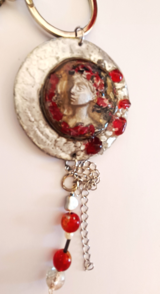 Χειροποίητο Bag Charm "Crimson Cameo" (One of a Kind) - 3