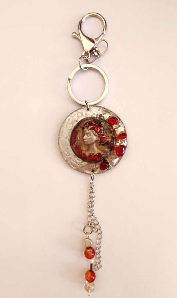 Χειροποίητο Bag Charm "Crimson Cameo" (One of a Kind) - 4