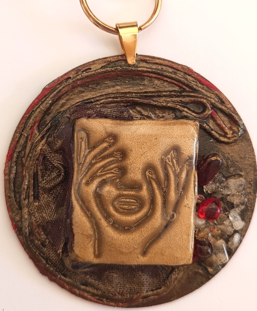 Χειροποίητο Bag Charm "Whispering Hands" (One of a Kind) - 1