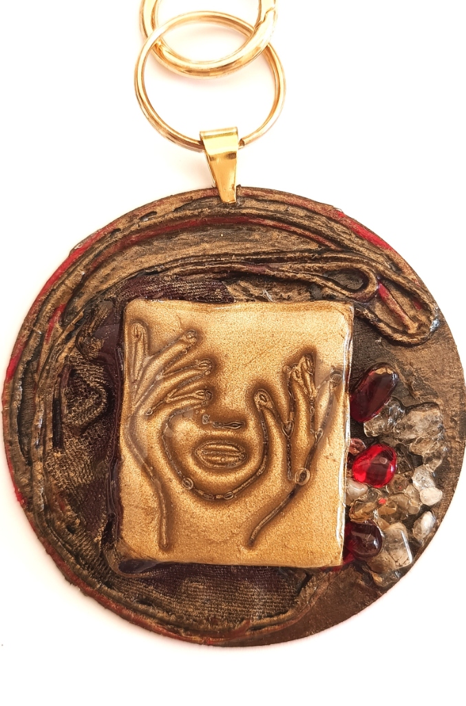 Χειροποίητο Bag Charm "Whispering Hands" (One of a Kind) - 4