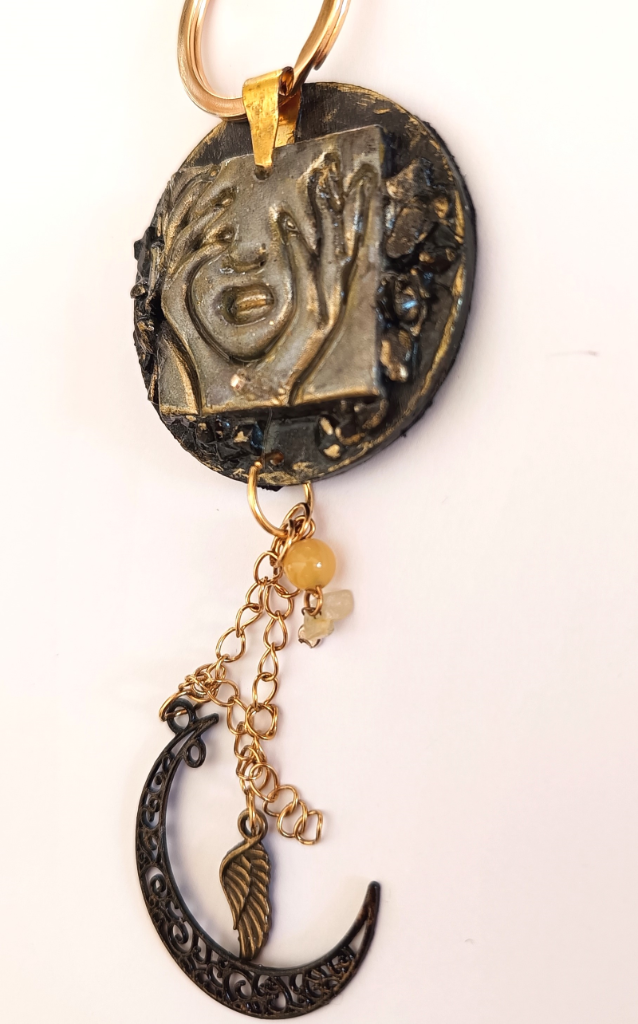 Χειροποίητο Bag Charm "Silent Oracle" (One of a Kind) - 5